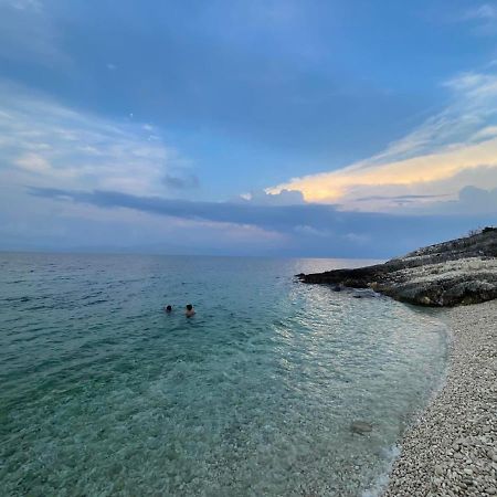 Villa Kiki Paxos Ozias Гайос Екстериор снимка