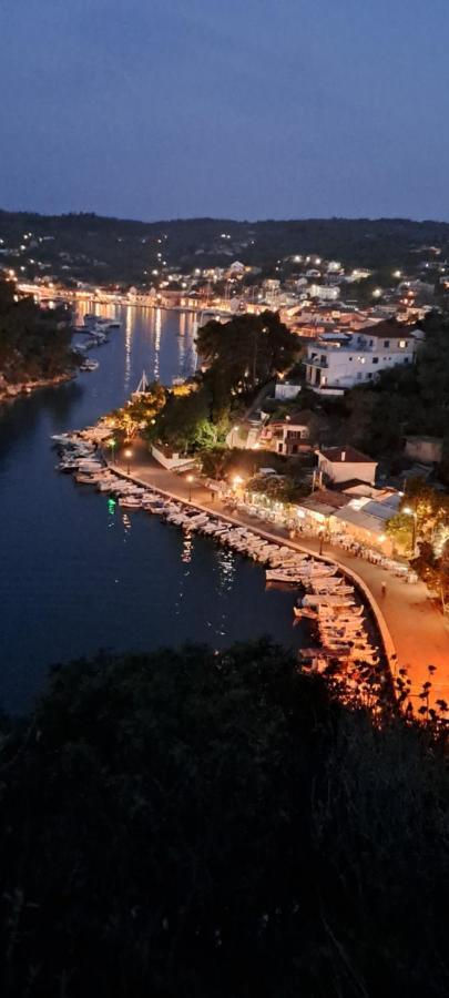 Villa Kiki Paxos Ozias Гайос Екстериор снимка
