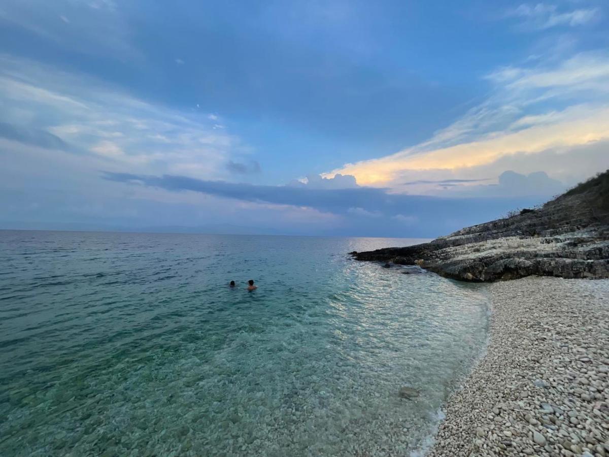 Villa Kiki Paxos Ozias Гайос Екстериор снимка